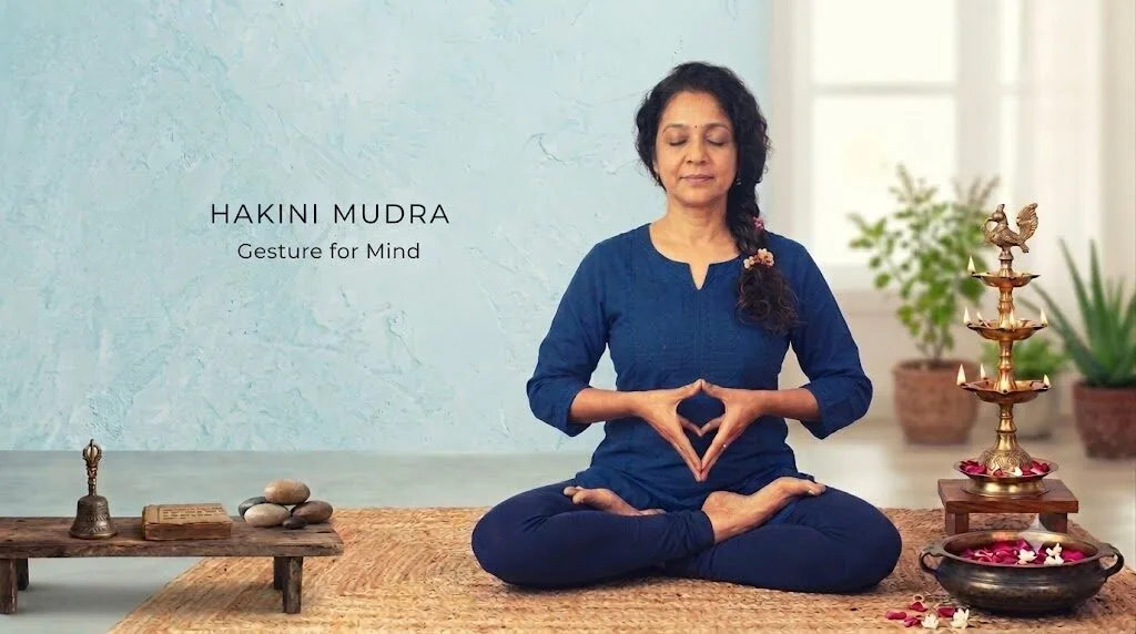 Hakini Mudra?