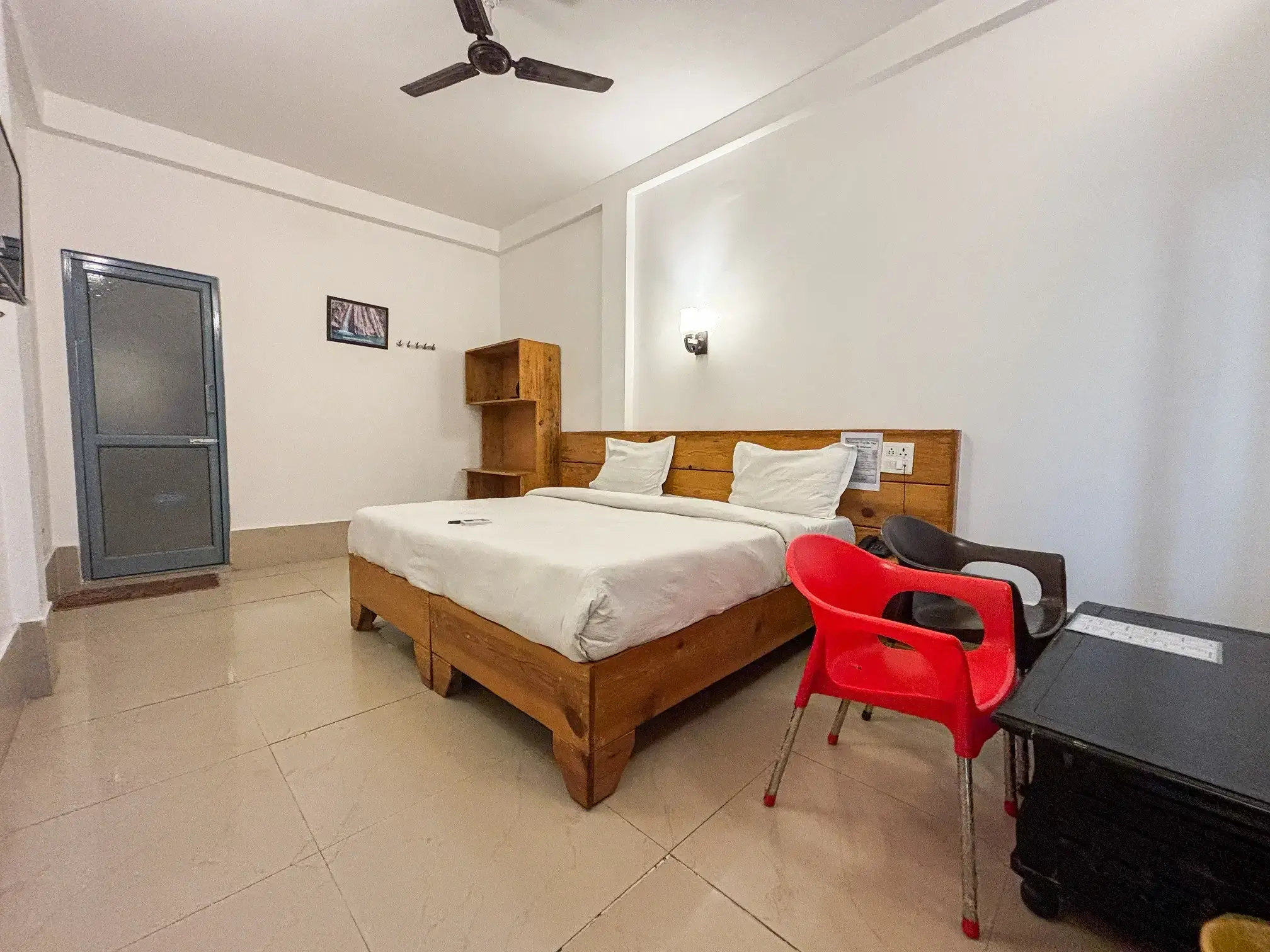 Private double room for couples at Om Setu Yogashala